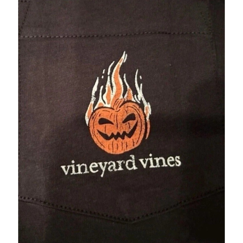 Vineyard Vines Black Halloween Long Sleeve Headless Horseman NWT LARGE - Picture 3 of 6